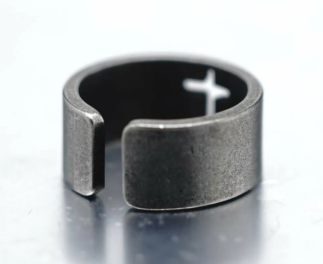 Metallic Cross Ring