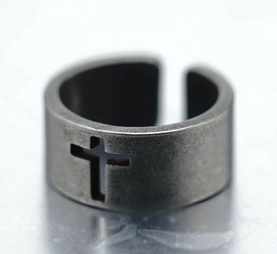 Metallic Cross Ring